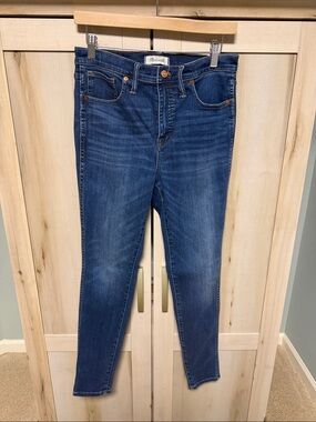 Madewell Women's Skinny Jeans in Medium Dark Blue